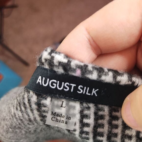 August Silk Plaid Open Front Cardigan with Ruffle Sleeves Large - Picture 7 of 9